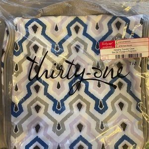 Hanging Traveler Case in Ikat Waves